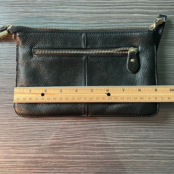 Black leather clutch with optional wristlet and gold hardware - Picture 4 of 5